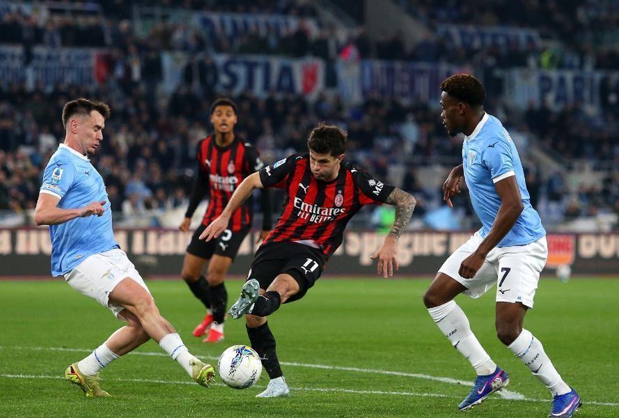 九游游戏-裁判喂到嘴边都不吃！米兰客场翻车惨遭打脸，国米隔空收8分大礼