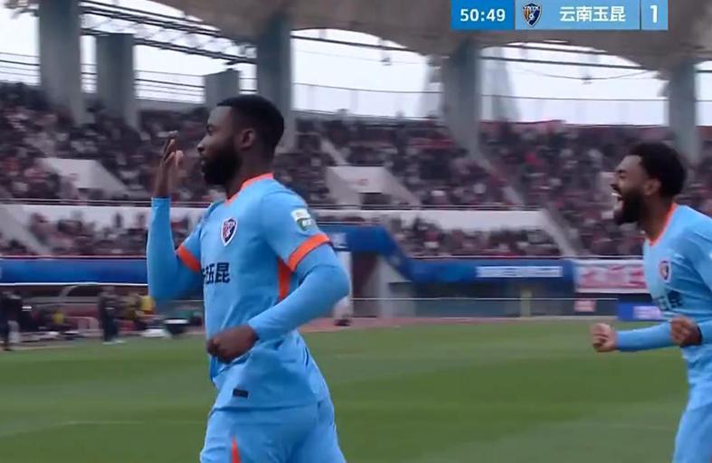 九游游戏-4-1 2-1 1-0 中超疯狂一夜!海港大胜西海岸 蓉城领跑 河南赢玉昆