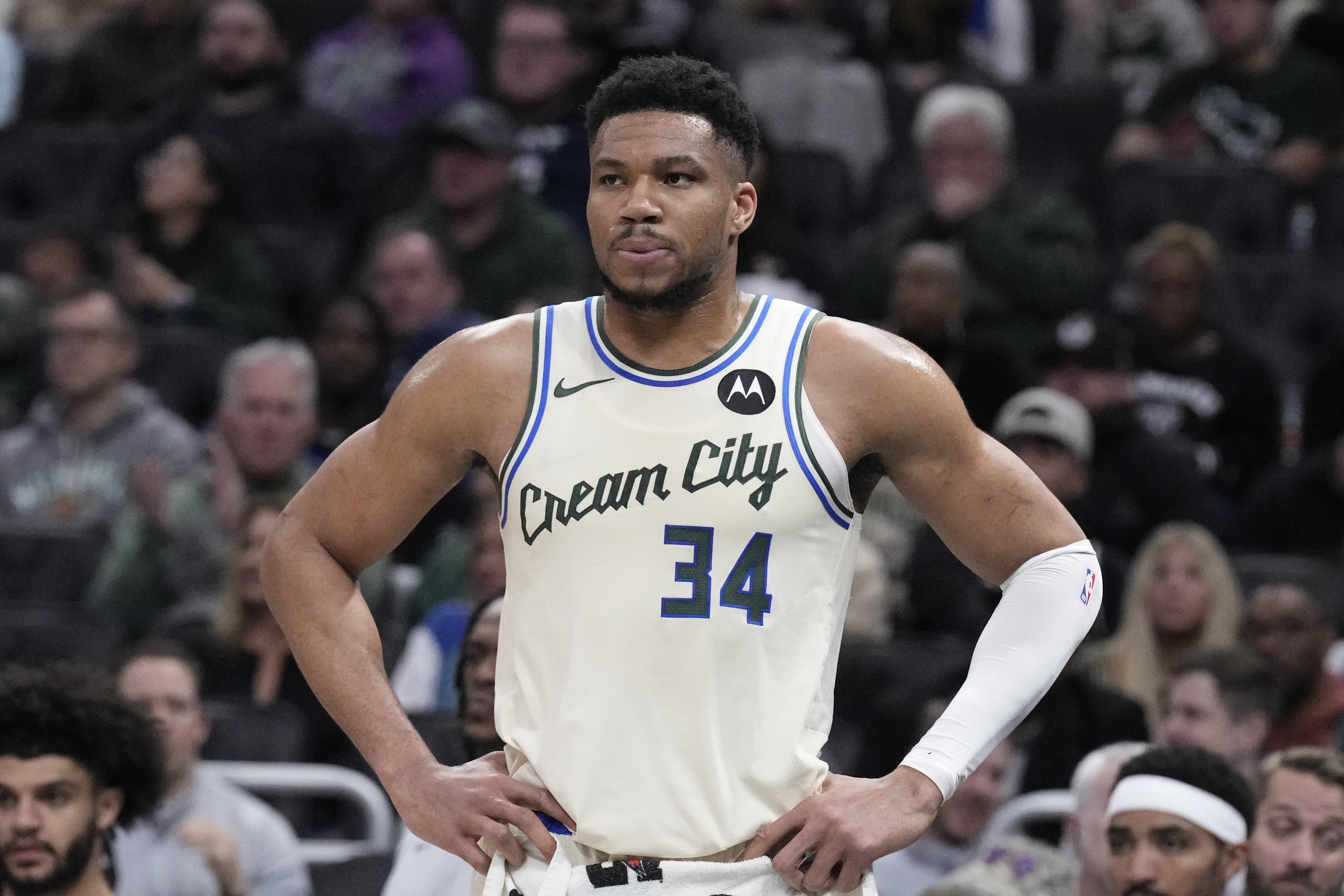 九游官网-字母哥虽好但并不适合火箭！送出申京小贾&amp;强力替补值得吗？